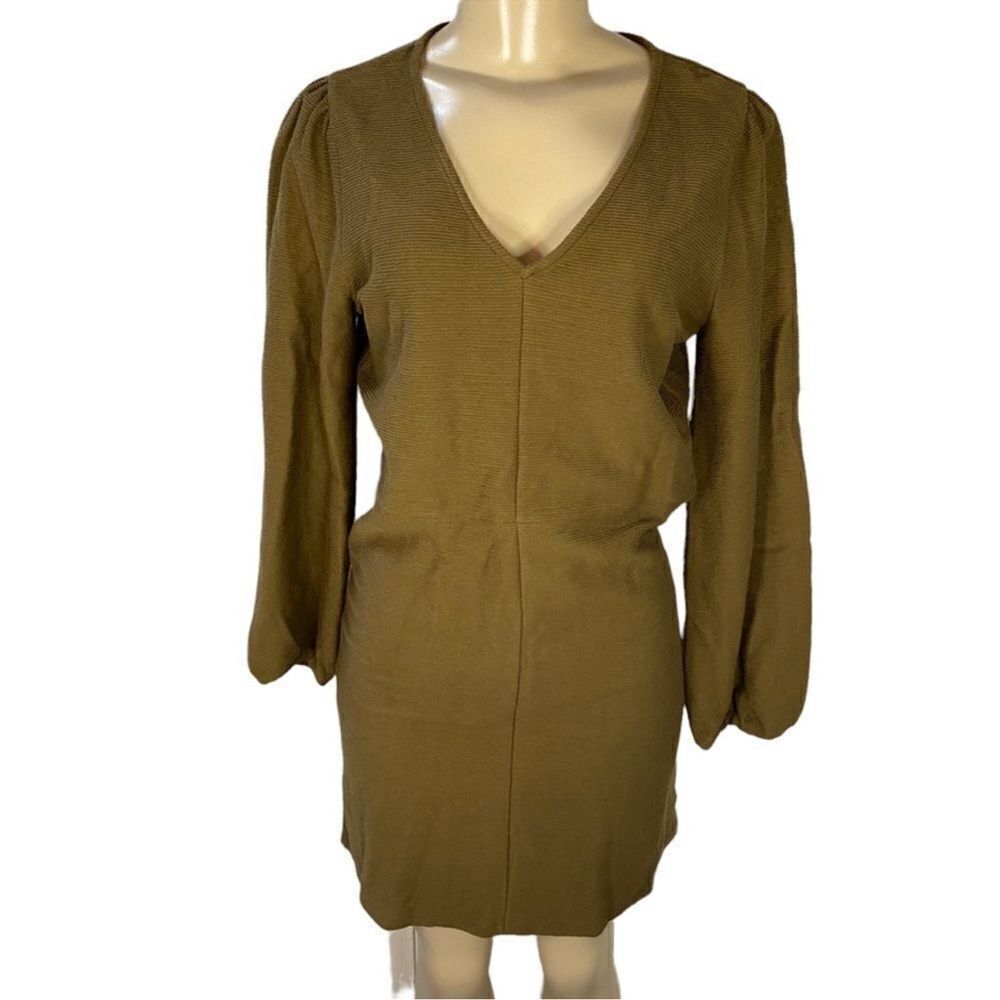 NWT Madewell olive Green textured v neck Dress with Balloon Sleeves small NEW